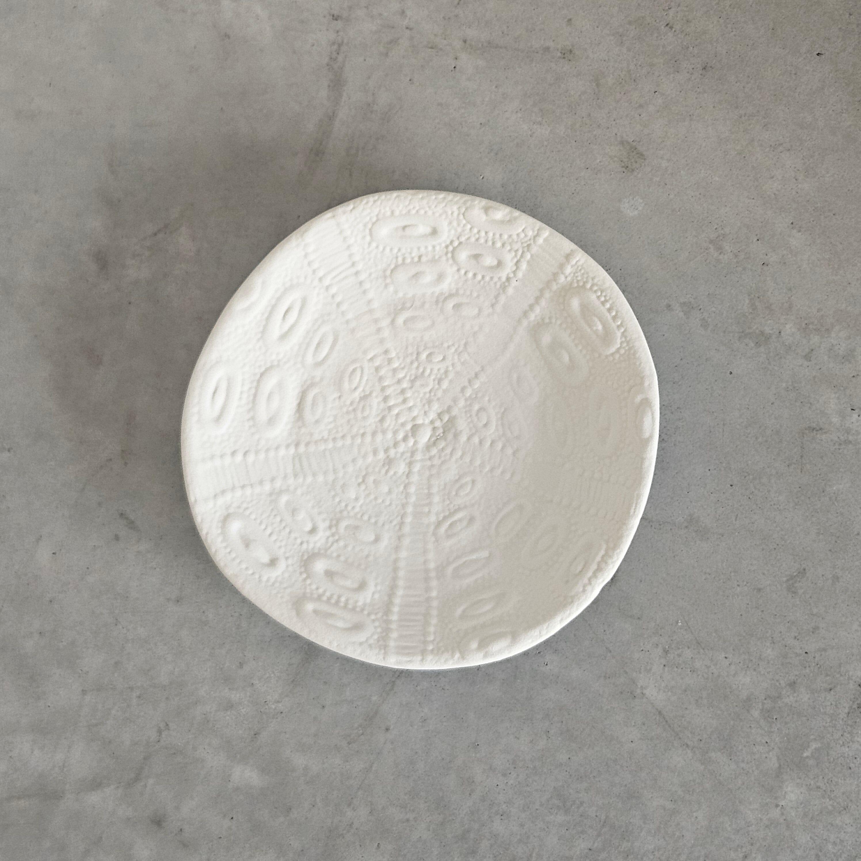 Sea Urchin Ceramic Plate in White - 14cm