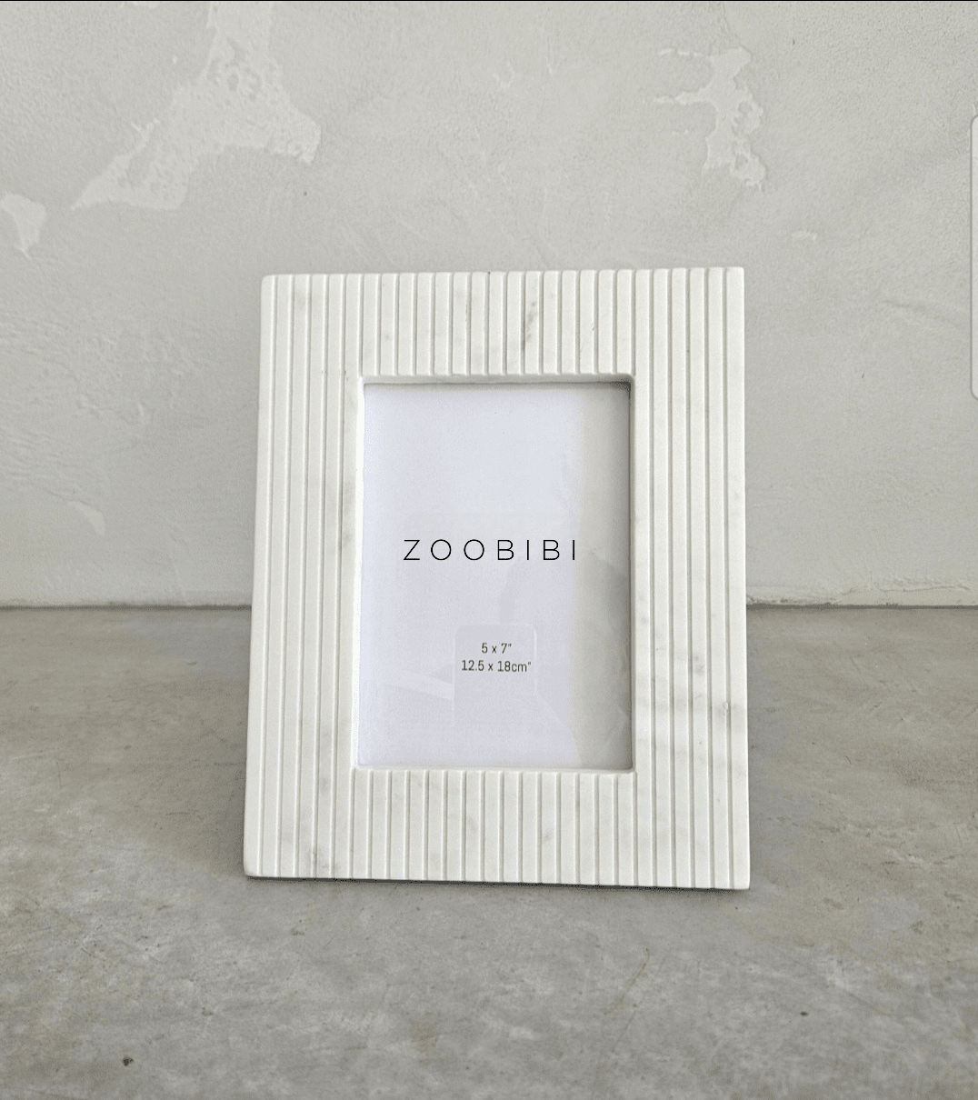 Capri Marble Photo Frame in White - 7x5"