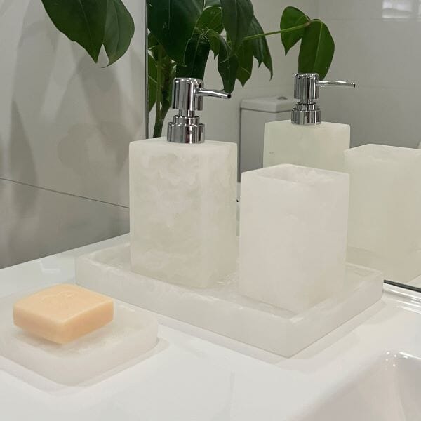 Gaia Resin Toothbrush Holder in Marble White
