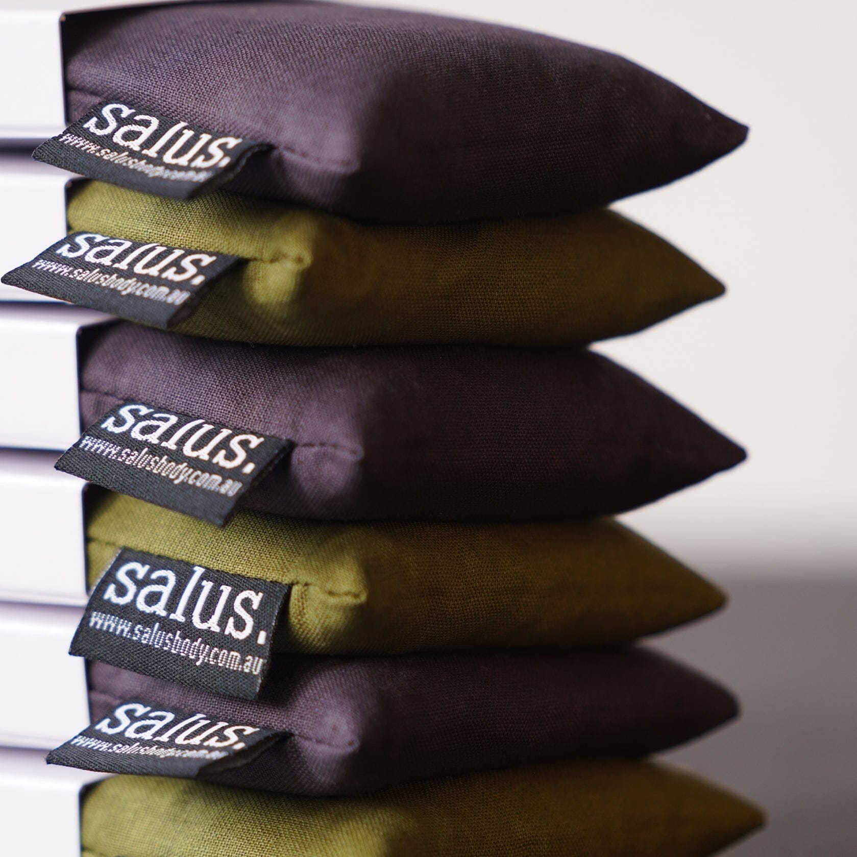 Salus Aromatherapy Eye Pillow in Grey