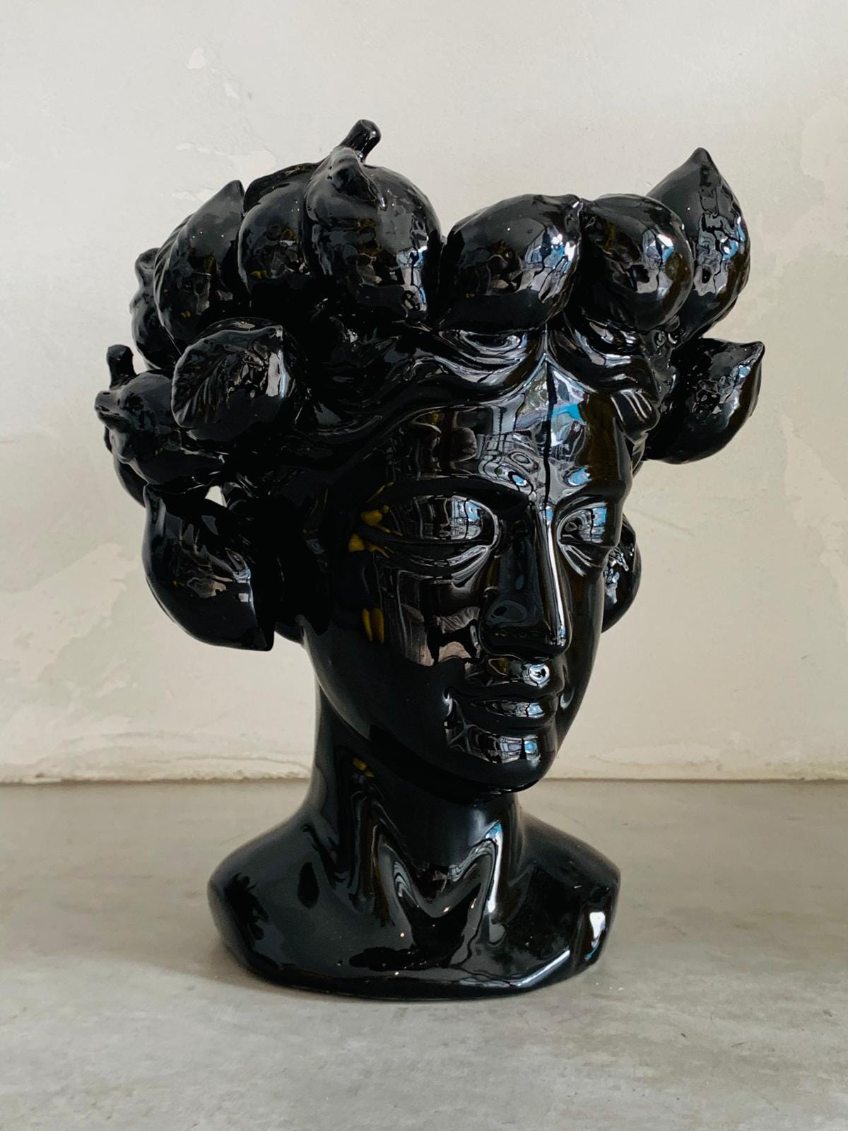 Aphrodite Ceramic Lemonhead Vase in Black