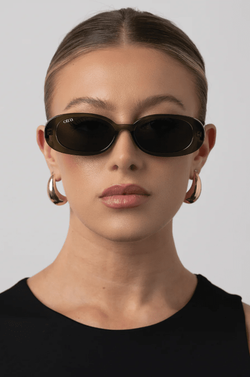 OTRA Eyewear - GINA Transparent Matcha with Smoke Lense