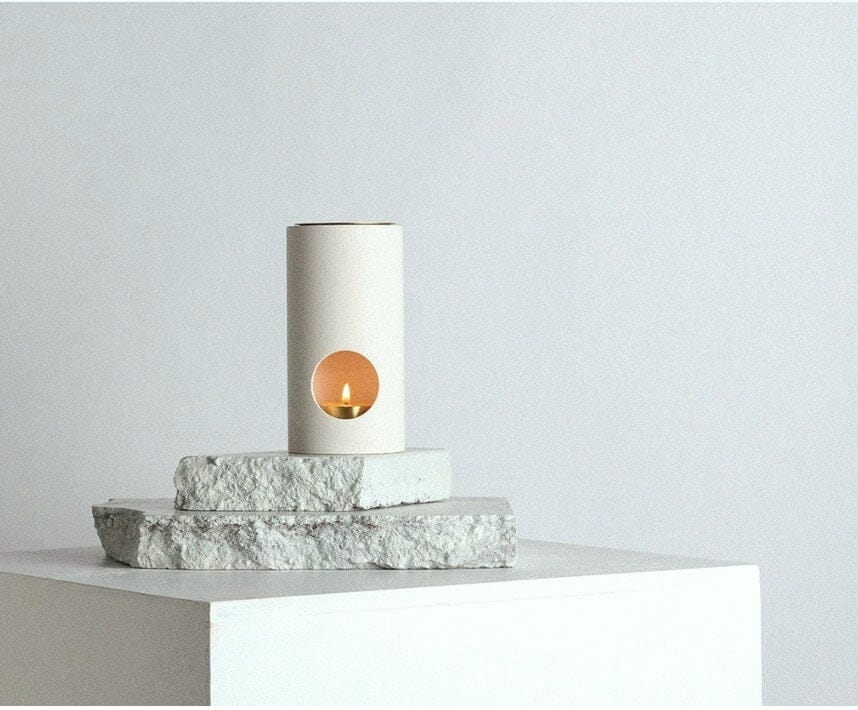 Alia Marble Oil Burner in White