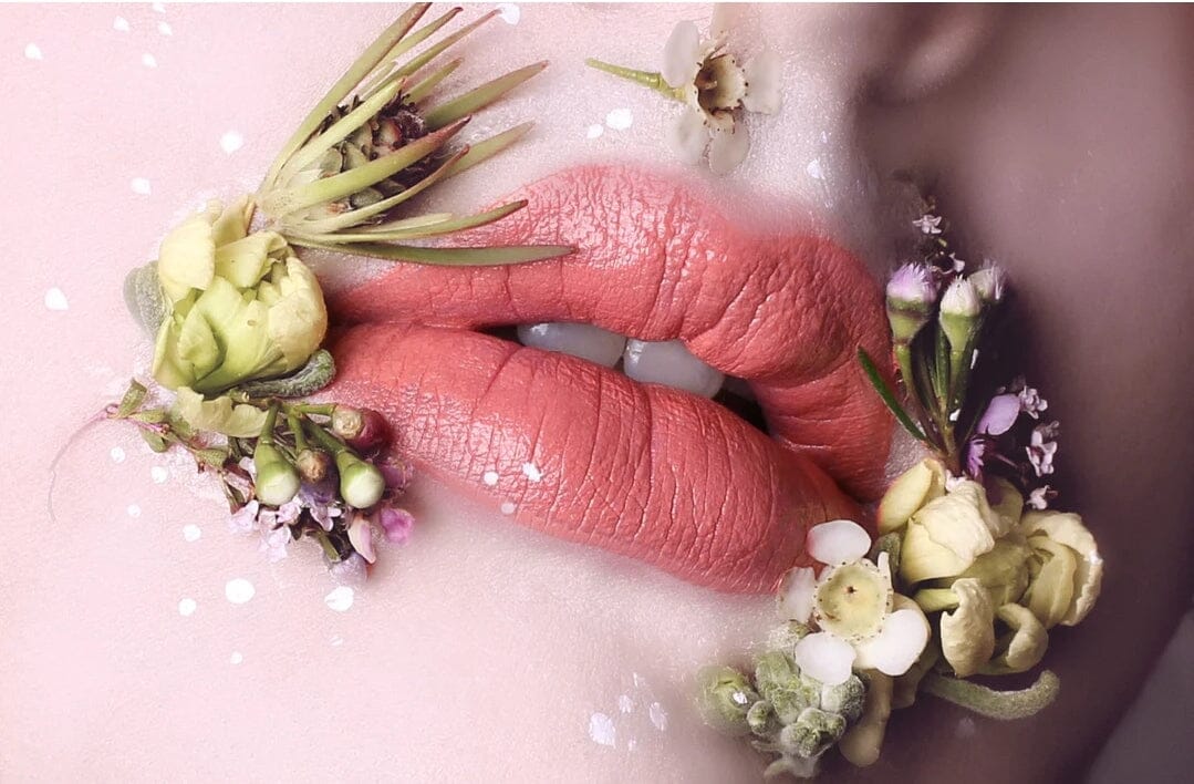 Suzy. Lipsticks - Apricot Satin Luxe