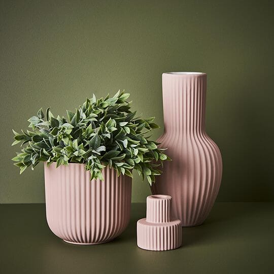 Gia Ribbed Planter in Soft Pink 14cm