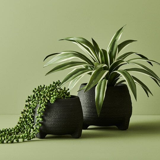 Syros Ceramic Footed Pot in Black 21cm