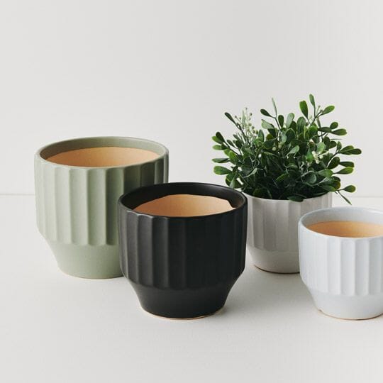 Estella Ceramic Footed Pot in Cream 17cm