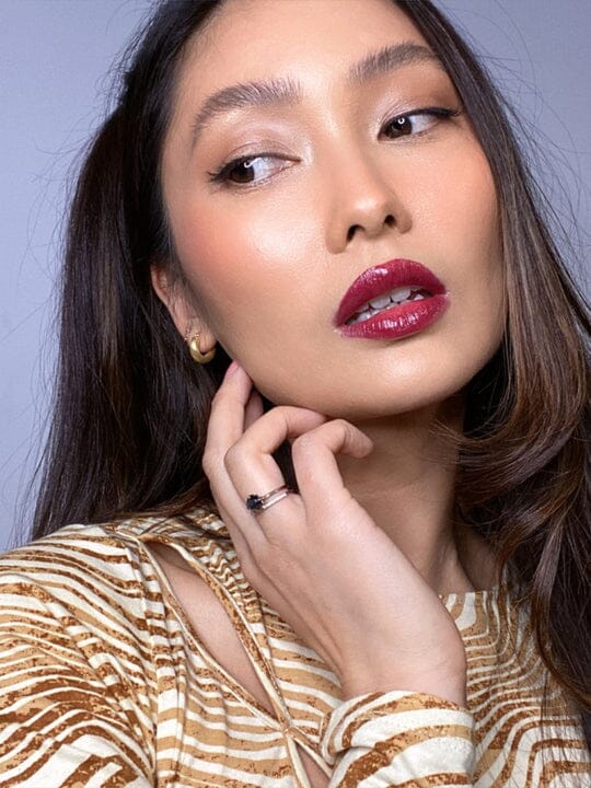 Suzy. Lipsticks - Matte Black Plum