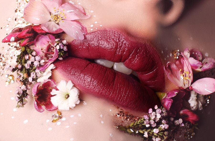 Suzy. Lipsticks - Matte Black Plum