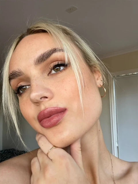 Suzy. Lipsticks - Satin Luxe Dusty Rose