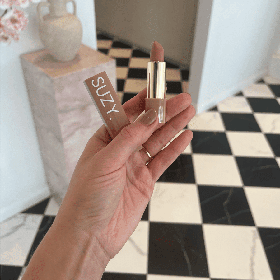 Suzy. Lipsticks - Satin Luxe Chestnut
