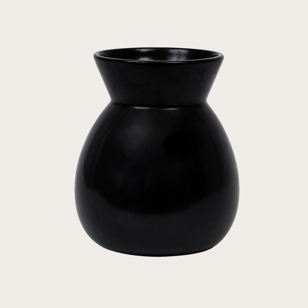 Lewis Vase in Black