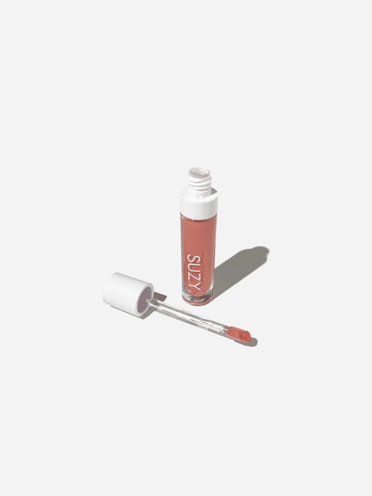 Suzy. Lip Gloss in Tea Rose