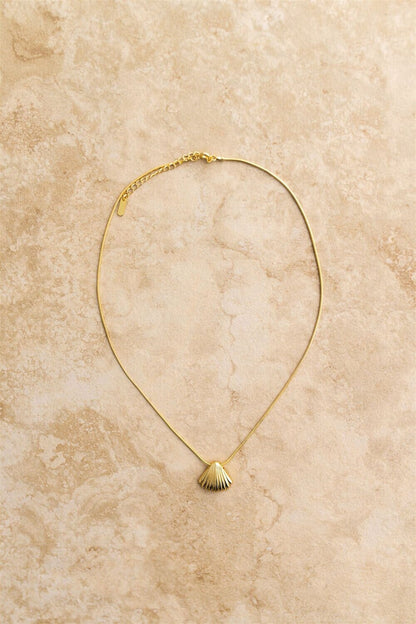Indigo &amp; Wolfe - Arielle Gold Necklace W/ Shell Pendant