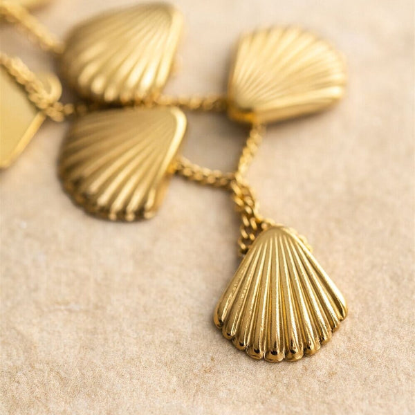 Caribbean 9 Shells Gold Pendant/Necklace