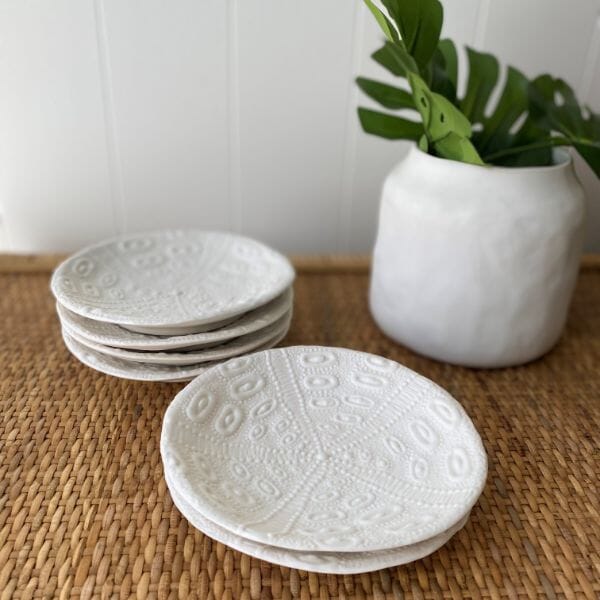 Sea Urchin Ceramic Plate in White - 14cm