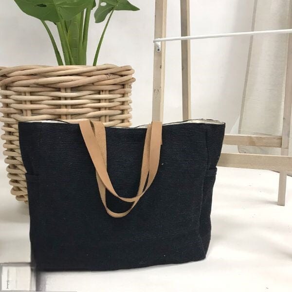 Market Canvas Bag in Black W/ Tan Leather Handles