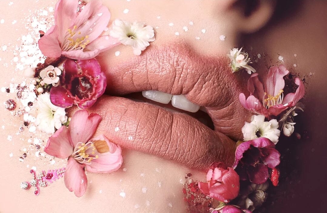 Suzy. Lipsticks - Matte Baby Cocoa