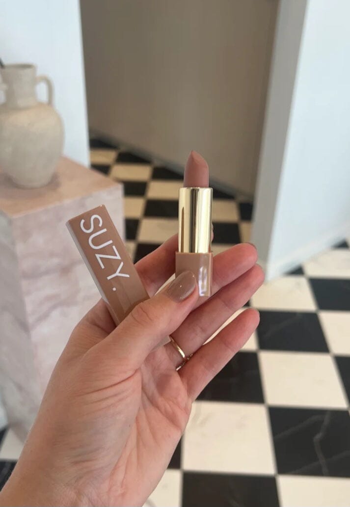 Suzy. Lipsticks - Matte Cashmere