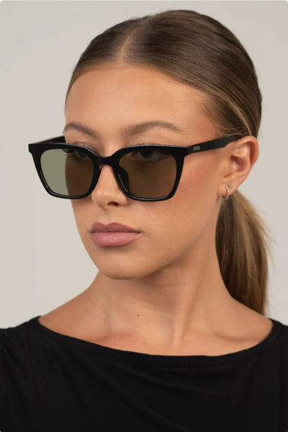 OTRA Eyewear - BREE Black W/ Olive Fade Lens