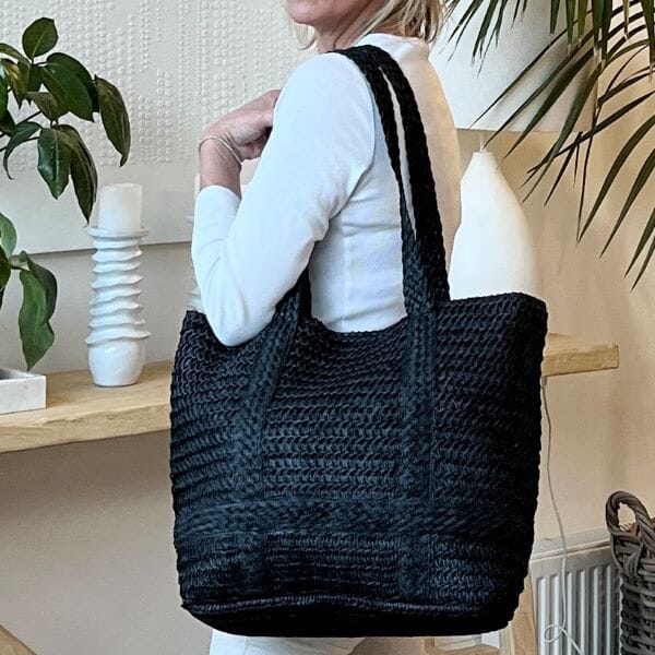 Summer Jute Bag in Black