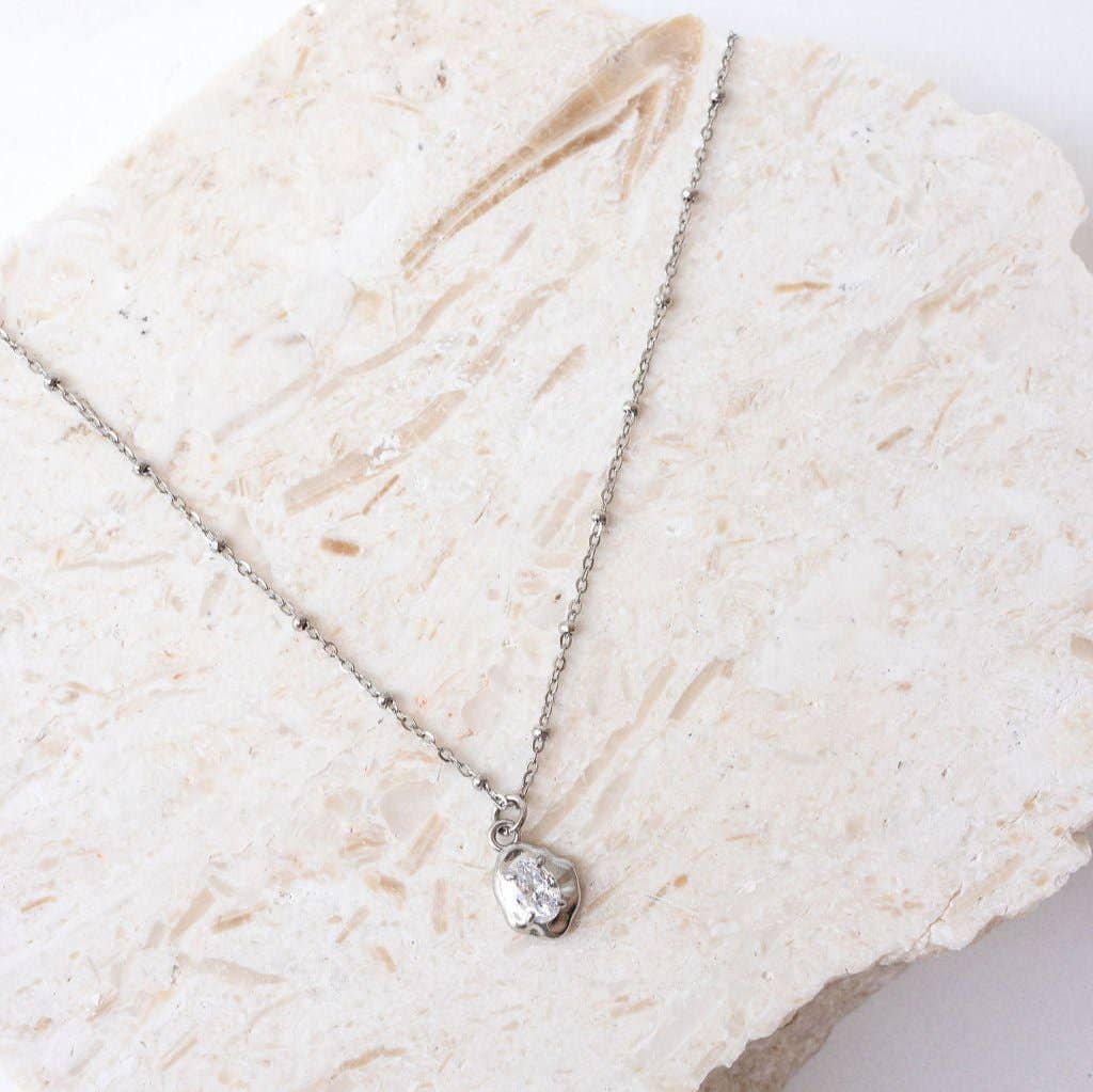 Estrella Silver Necklace - Crystal Pendant