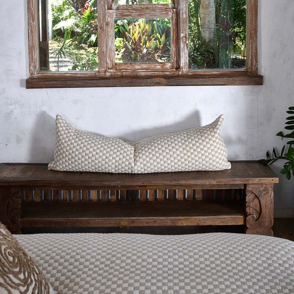 Gambit Long Lumbar in White/Natural - 40x120cm