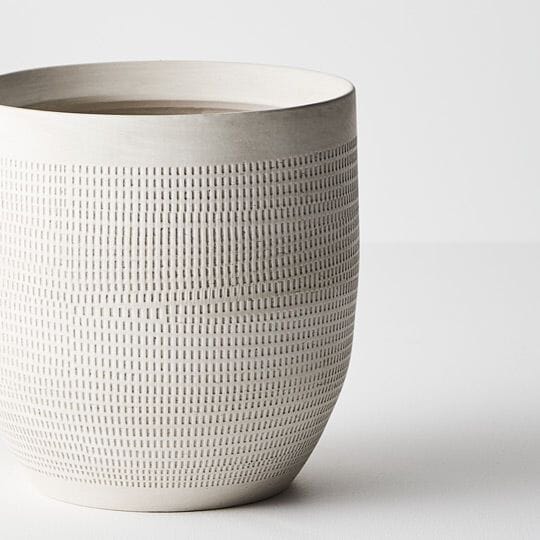 Samos Ceramic Pot in White 18cm