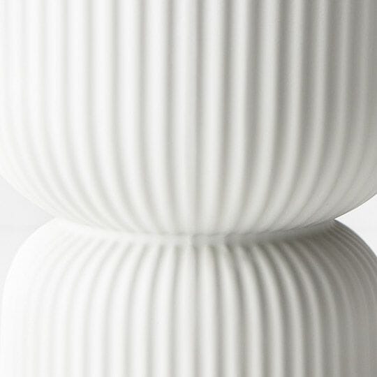 Gia Ribbed Ceramic Pedestal Pot in White 20cm