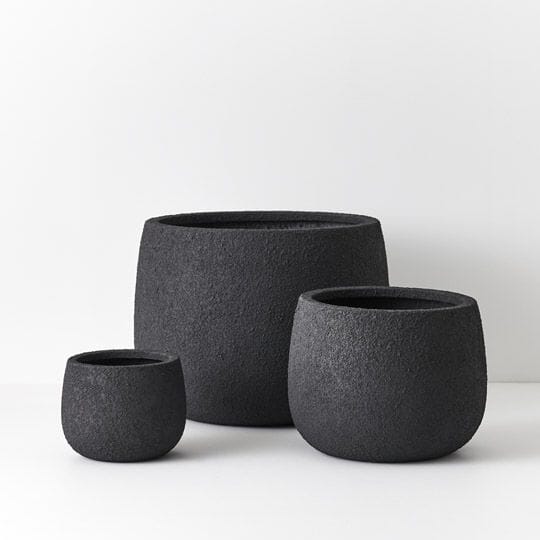 Imeri Stone Textured Pot in Black - Medium