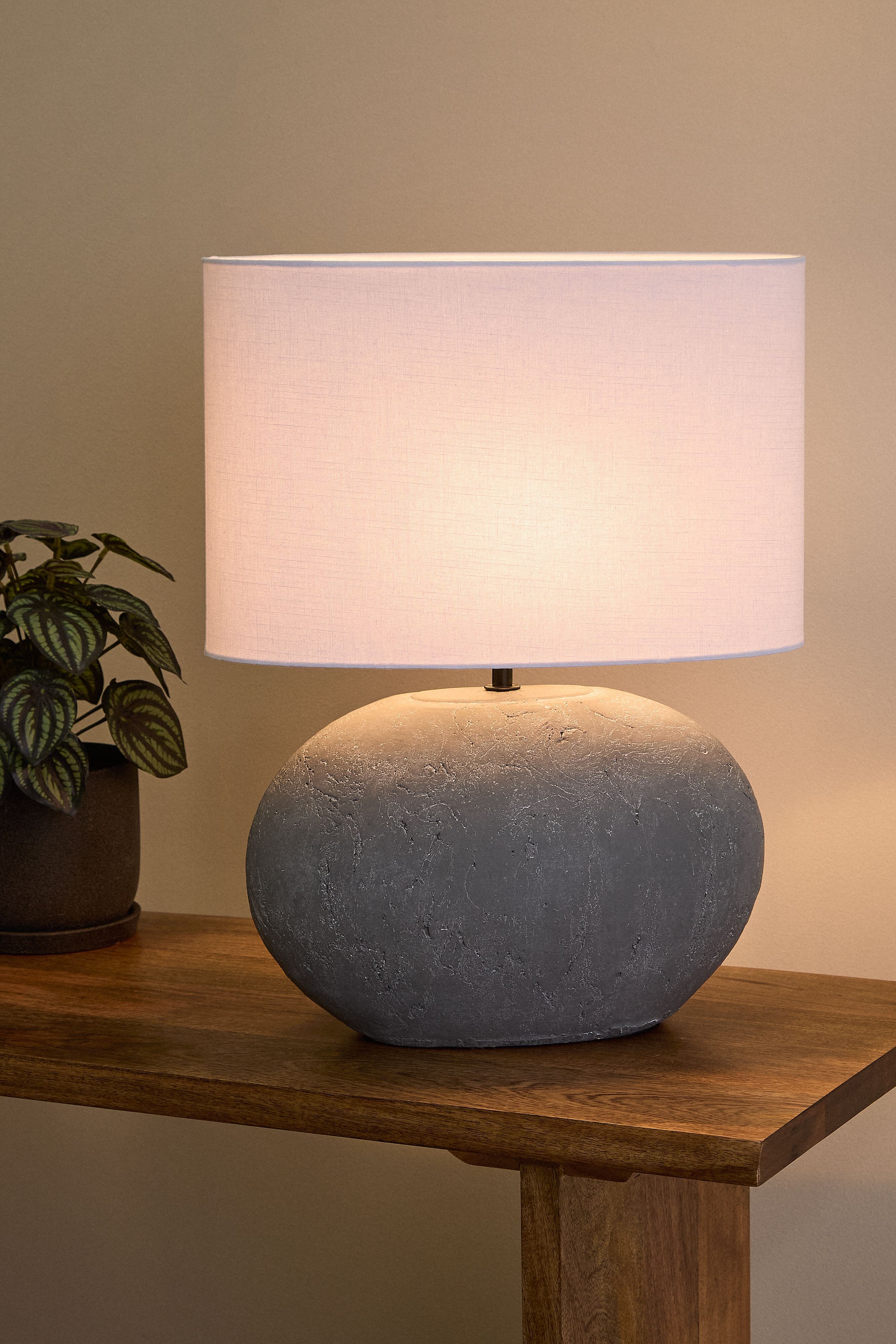 Concordia Ceramic Table Lamp in Grey