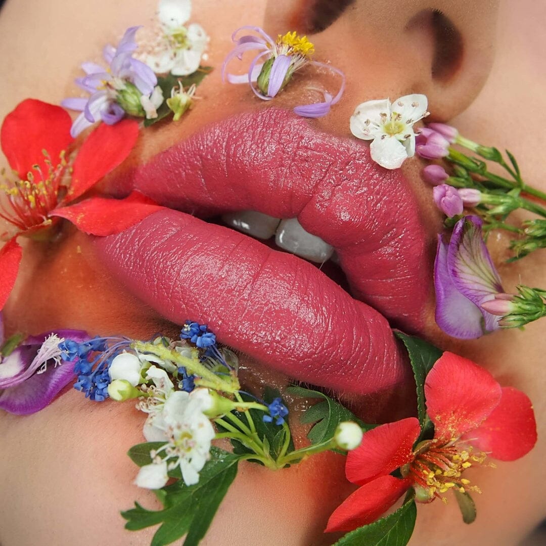 Suzy. Lipsticks - Matte Berry