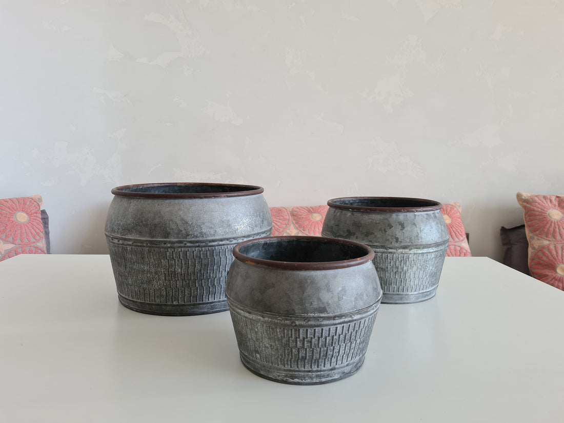 Hana Small Antique Finish Zinc Pot - Buy 1 Get 1 Free Sale