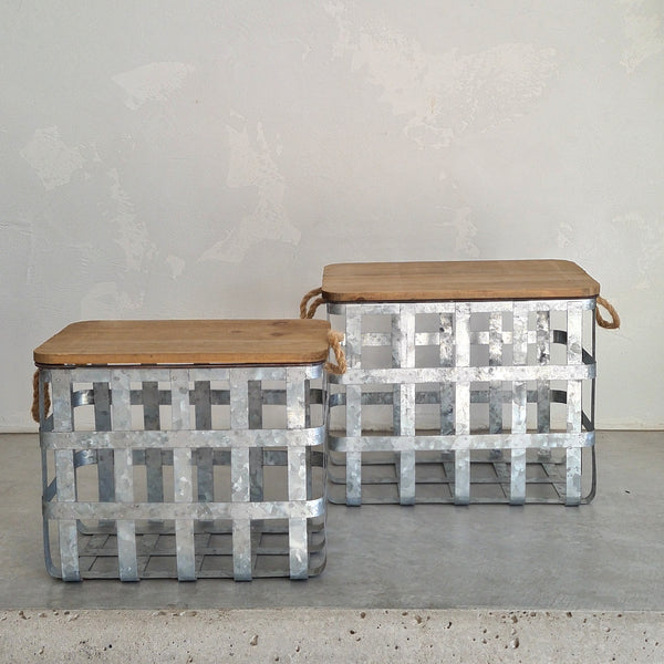 Set of 2 Farmhouse Metal/Wood Baskets