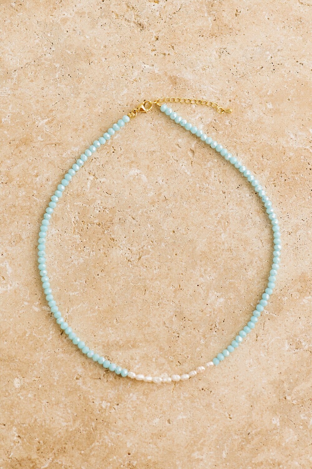 Indigo &amp; Wolfe - Arlo Crystal &amp; Pearl Necklace in Lilac