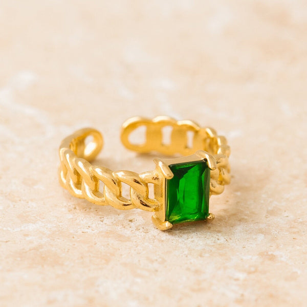 Zara Gold Ring With Emerald Gemstone