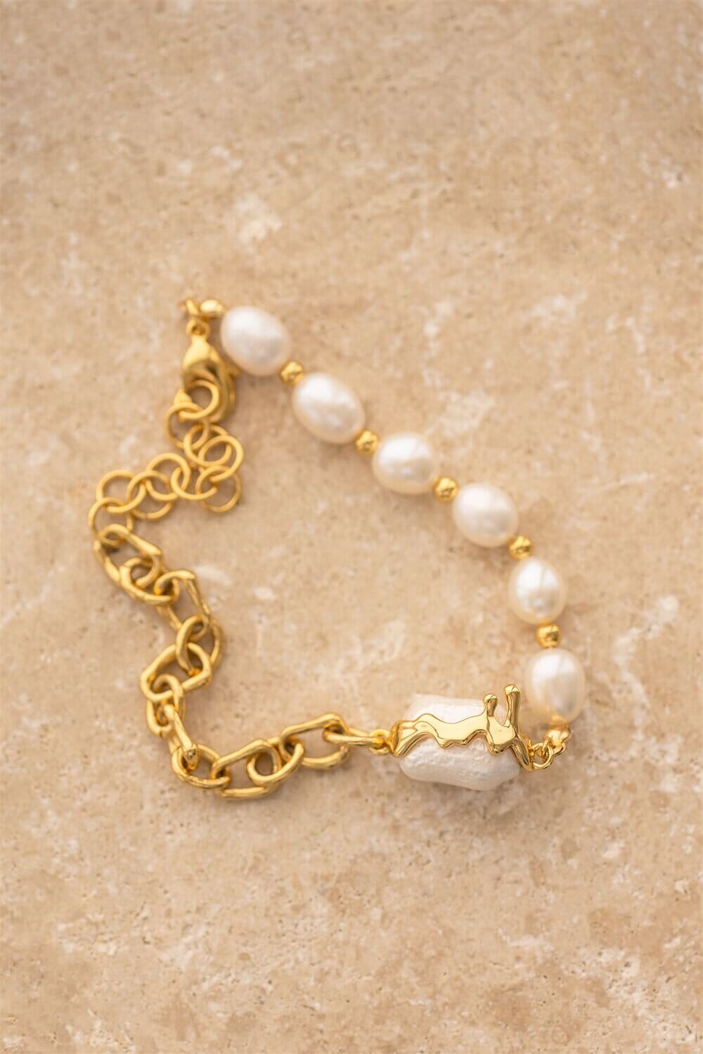 Indigo &amp; Wolfe - Rosalie Gold &amp; Pearl Bracelet