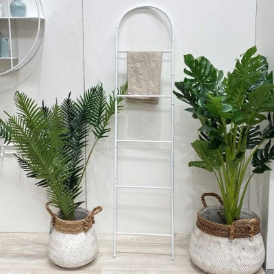 Sia Metal Decorative Ladder in White