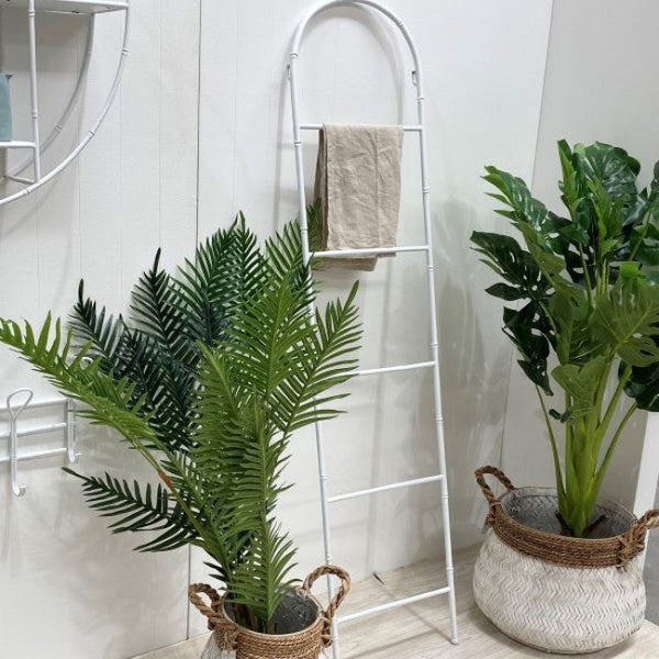 Sia Metal Decorative Ladder in White