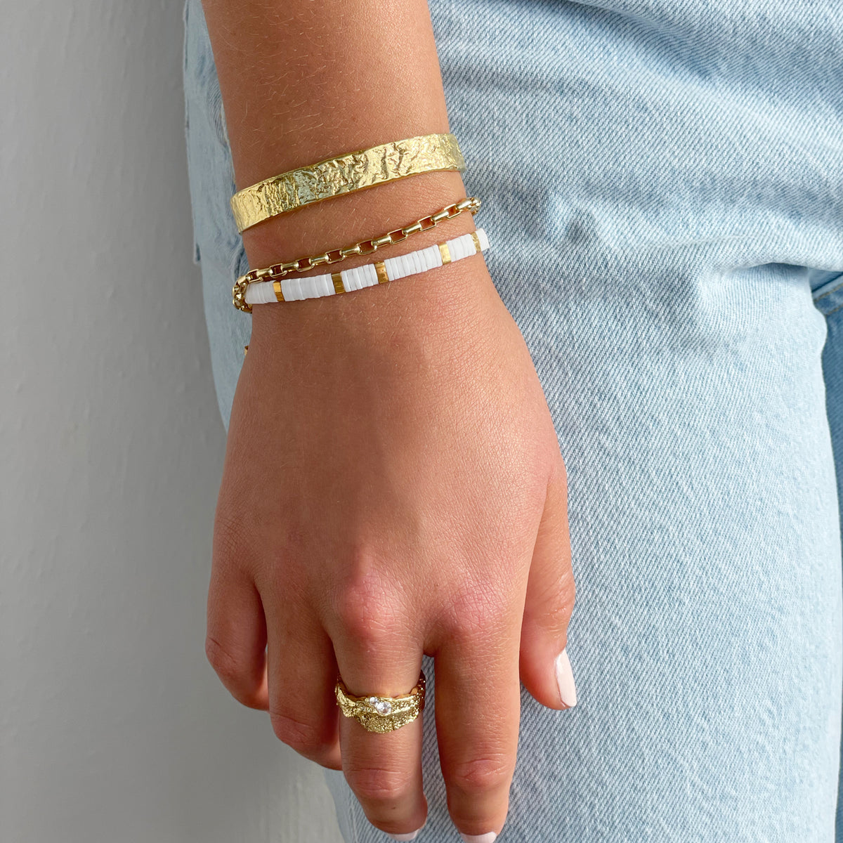 Arms of Eve - Avalon Bracelet in White