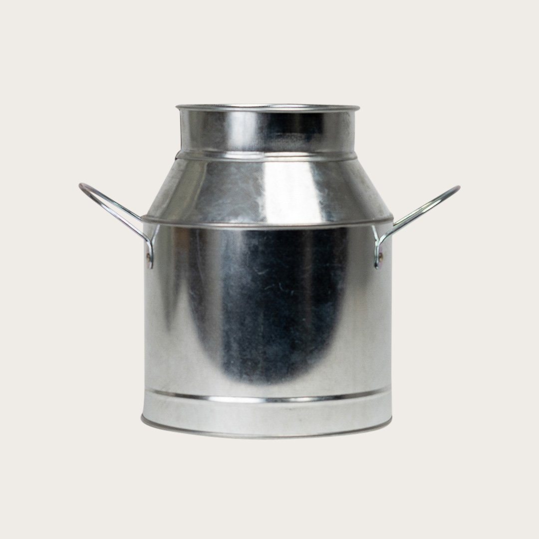 vaca-metal-jug-galvanized