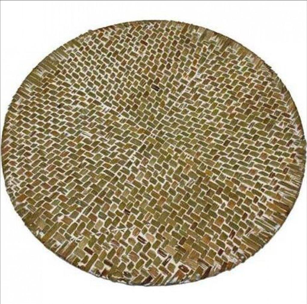 Leweni Round Seagrass Placemat in Whitewash